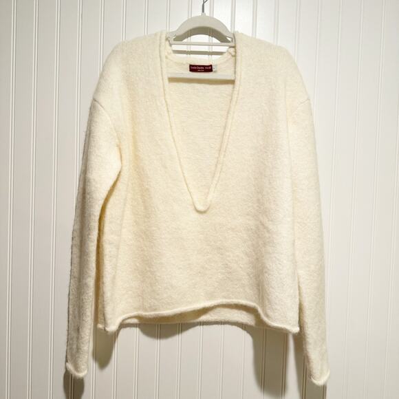 Camille Charriera NA-KD Knitted Deep V Neck Alpaca Wool Cream Sweater Size Large - Picture 2 of 7